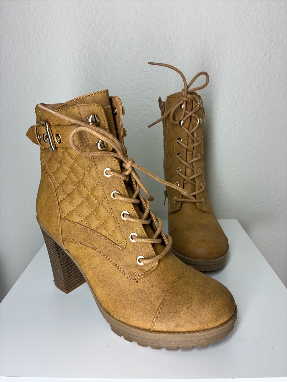 G by Guess Quilted Lace-Up Heeled Ankle Boots - Brown, size 8.5